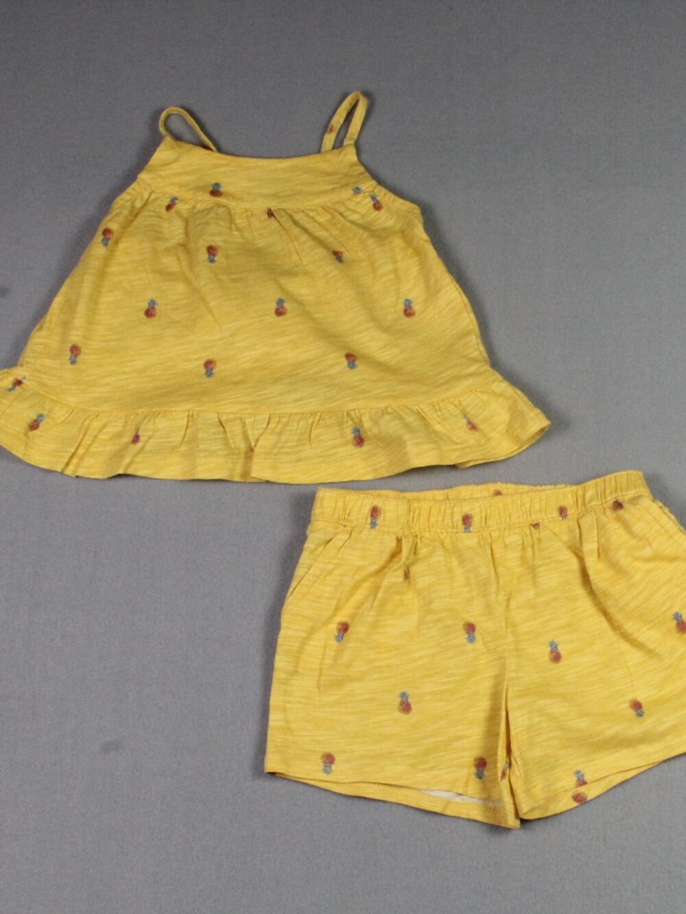 OshKosh B'gosh 4T Yellow Pineapple Ruffle Cami & Matching Shorts Set